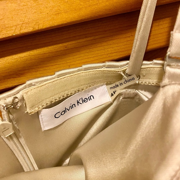 Formal Calvin Klein dress - Picture 2 of 3